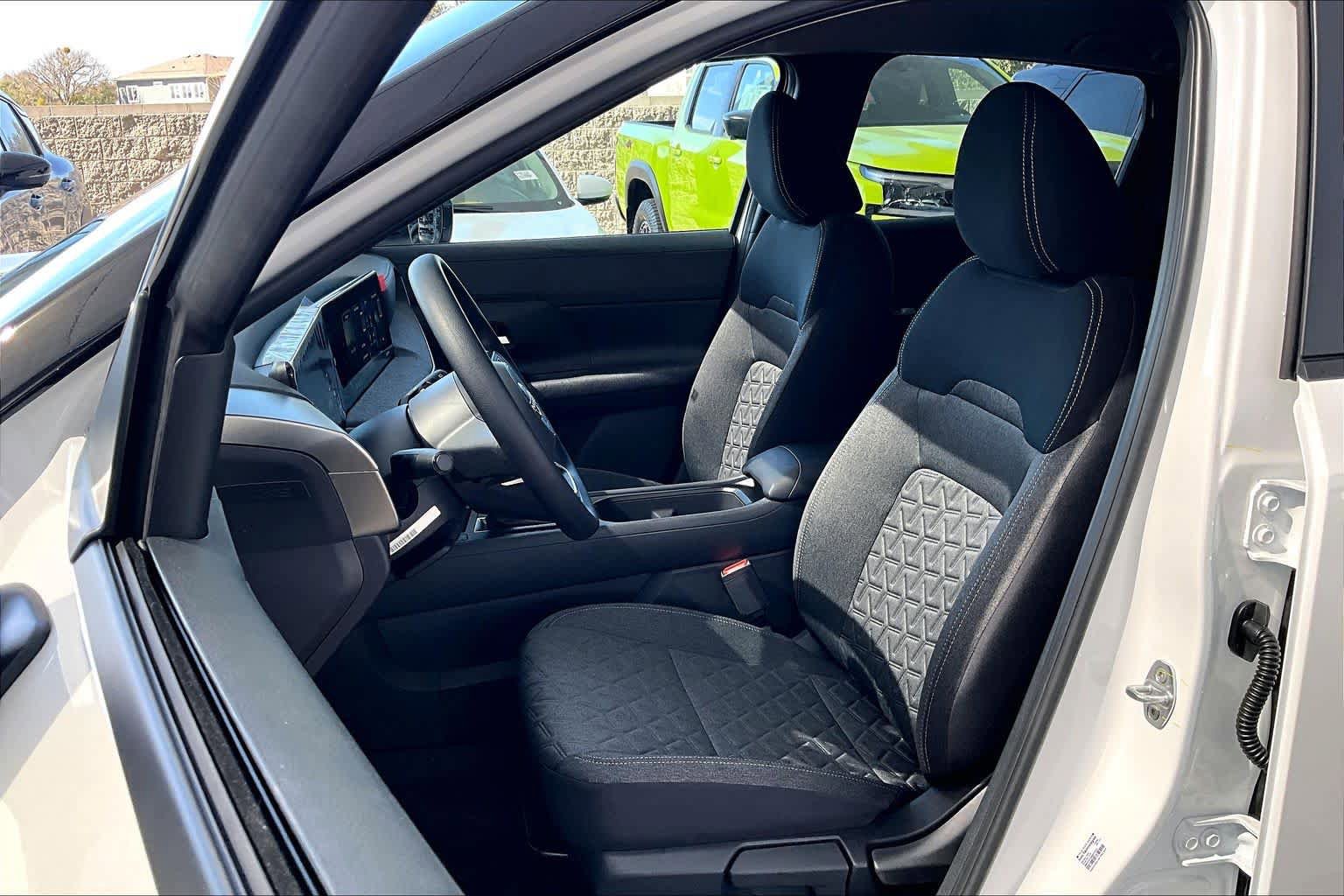 New 2026 Nissan Kicks SV image 15