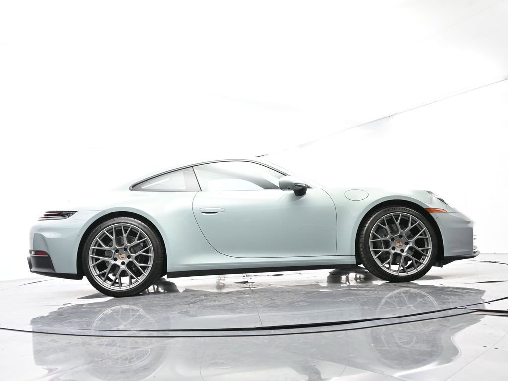 Certified 2025 Porsche 911 Carrera RWD image 50