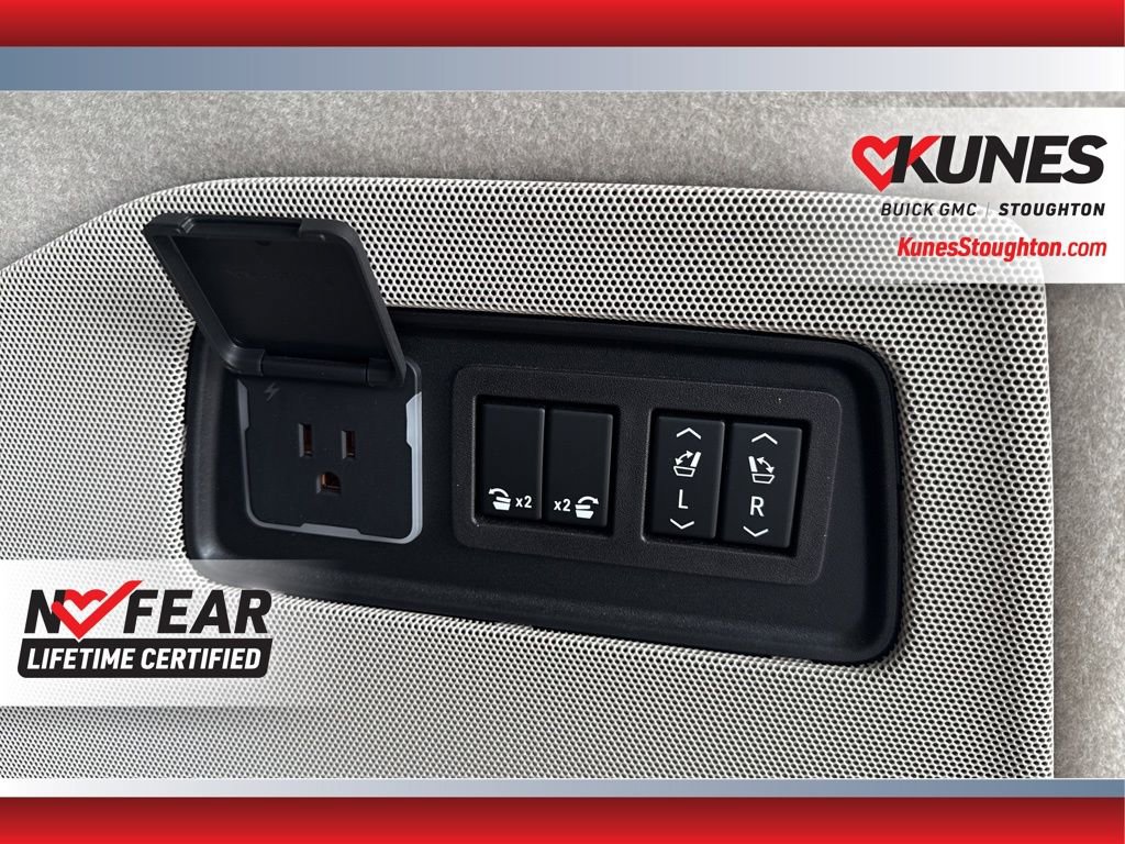 Used 2023 Cadillac Escalade Premium Luxury Platinum w/ Heavy-Duty Trailer Package AWD/4WD image 33