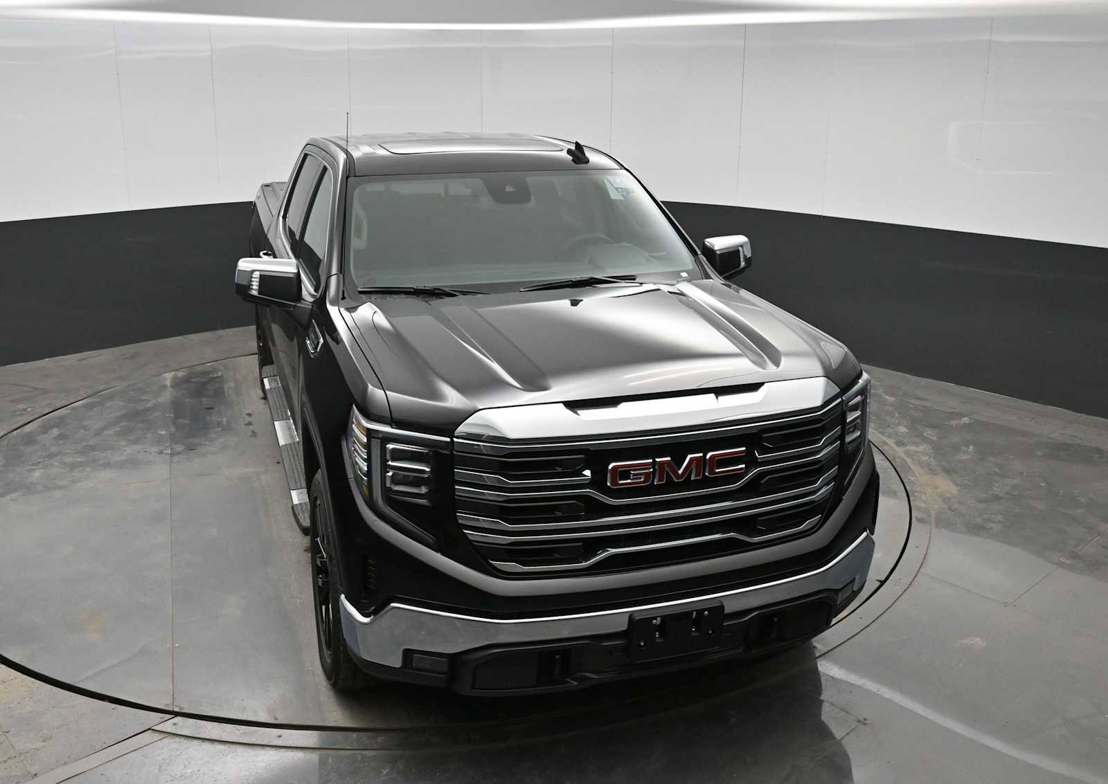 New 2026 GMC Sierra 1500 SLT w/ SLT Premium Package image 24