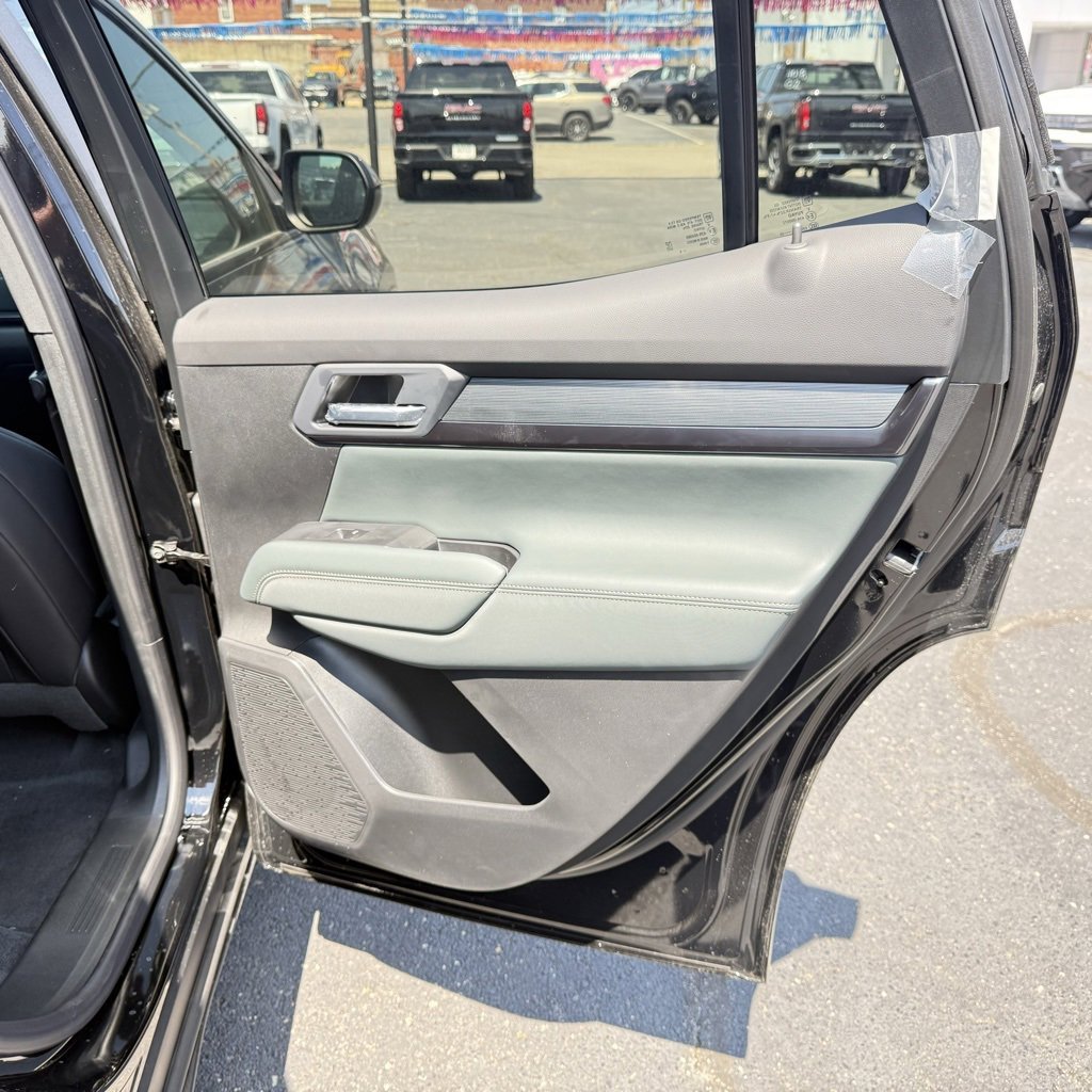 New 2026 GMC Terrain AT4 w/ Convenience Package III image 15