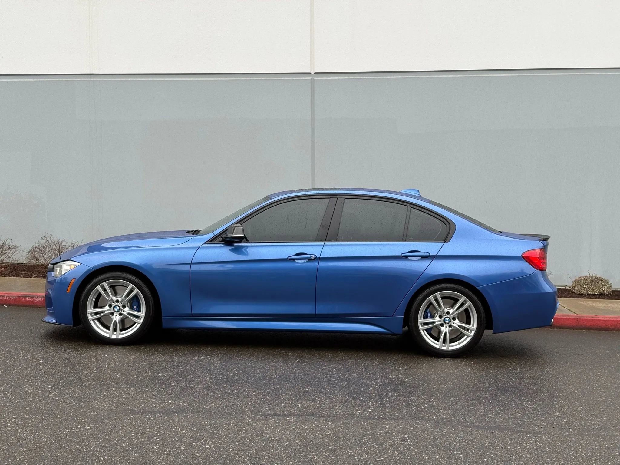 Used 2014 BMW 335i 335i Sedan 4D image 2