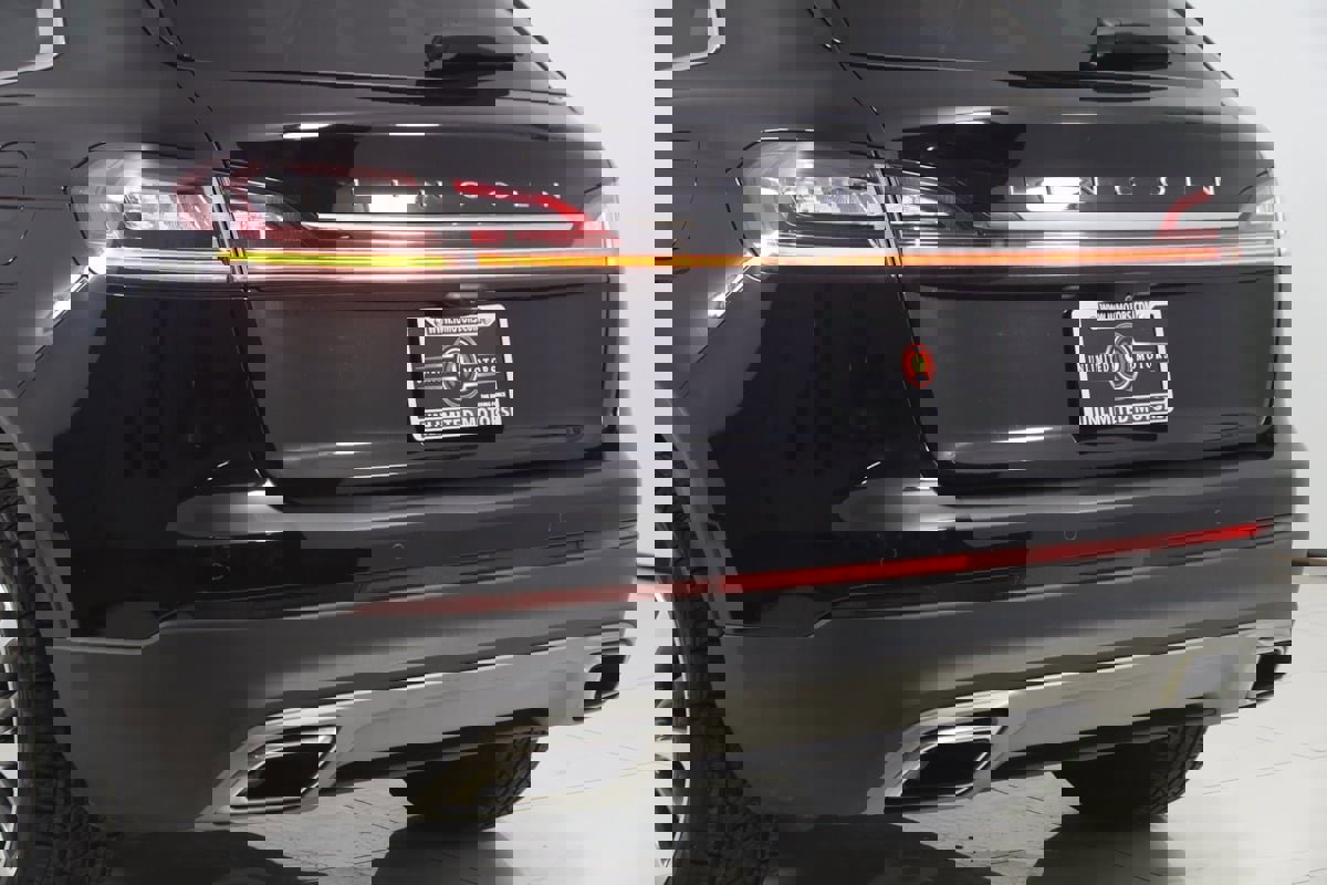 Used 2022 Lincoln Nautilus Reserve AWD/4WD image 24