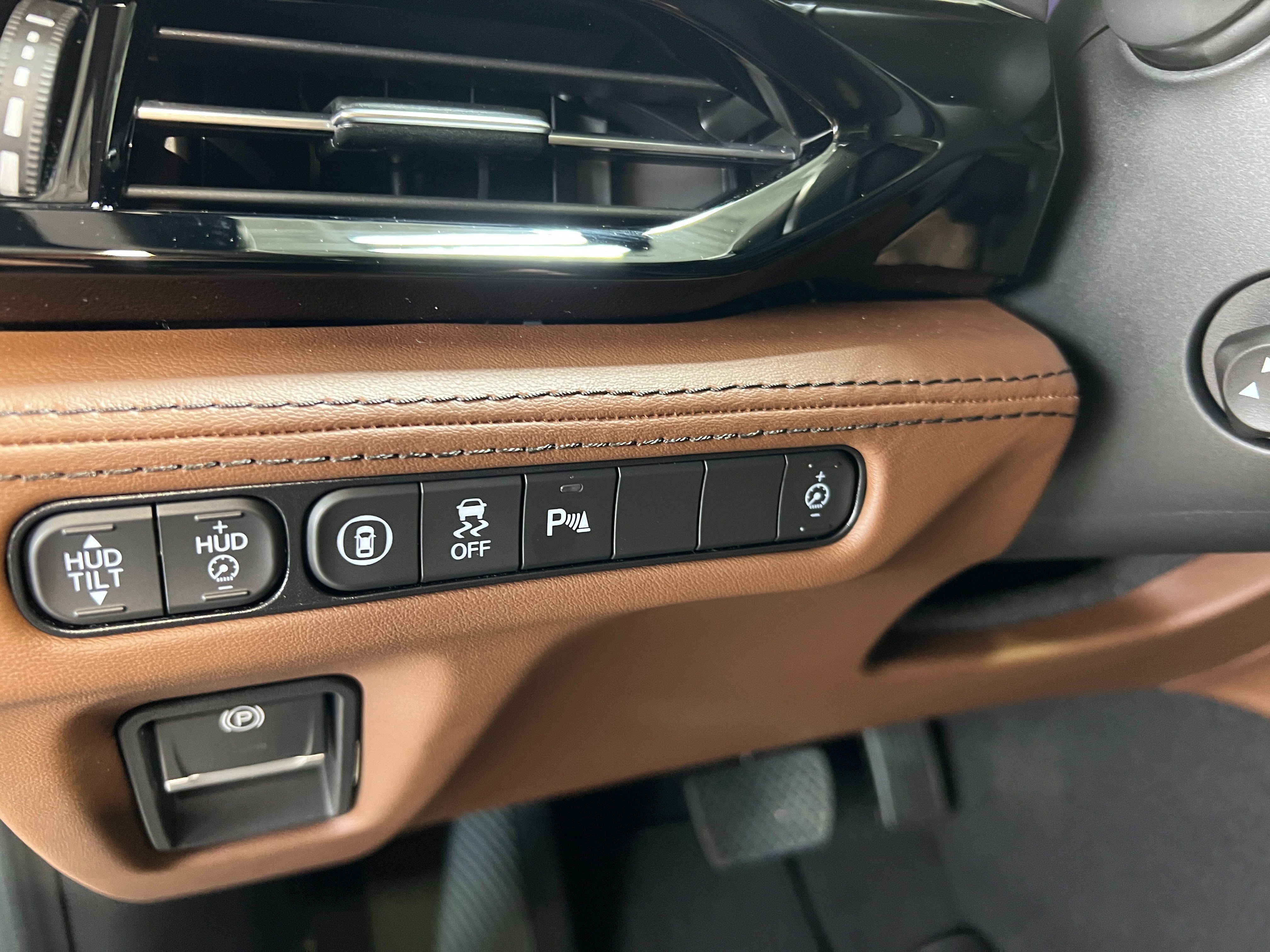 New 2026 Acura MDX w/ Advance Package AWD/4WD image 24
