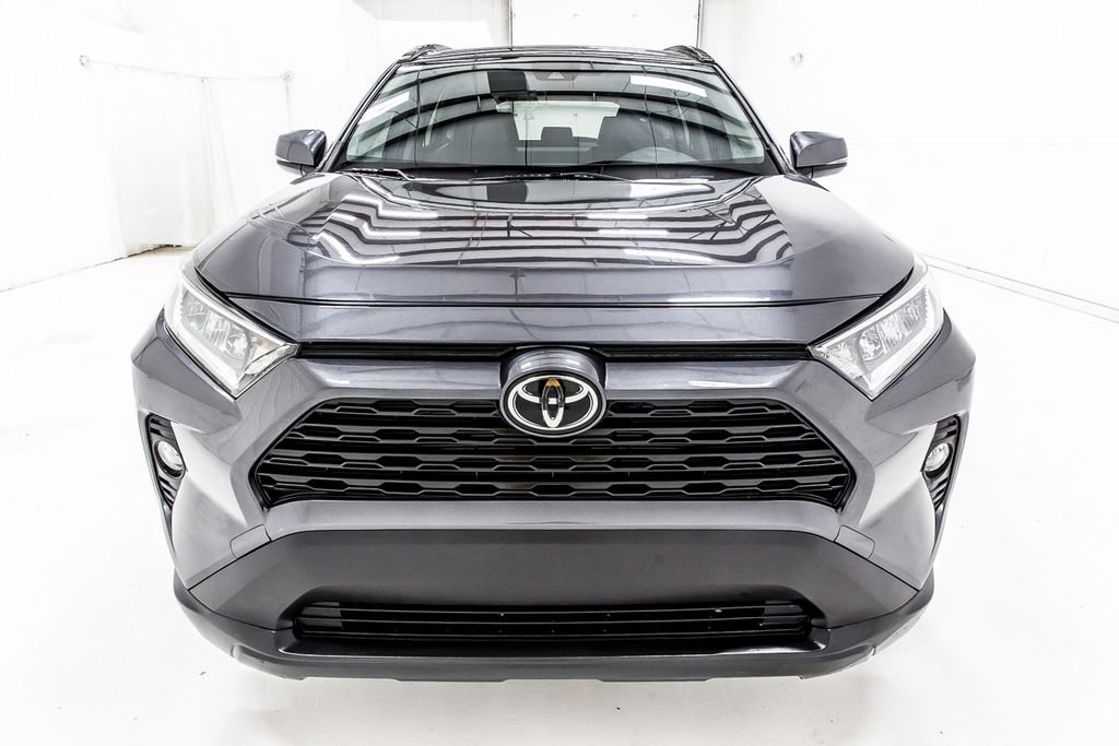 Used 2020 Toyota RAV4 XLE Premium FWD image 10