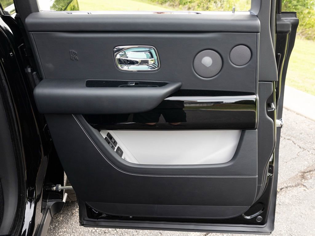 Certified 2021 Rolls-Royce Cullinan AWD/4WD image 52