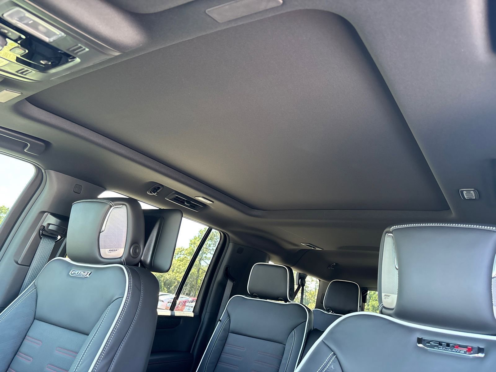 New 2026 GMC Yukon XL AT4 Ultimate w/ LPO, Illumination Package image 3