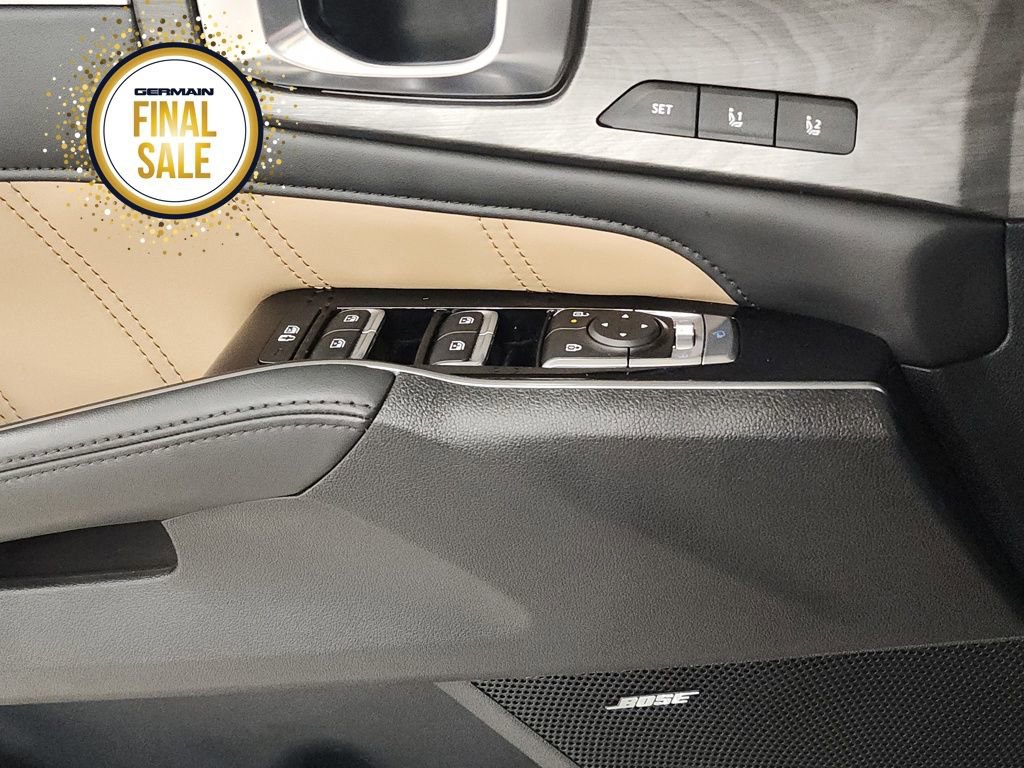 Certified 2025 Kia Sorento SX Prestige image 24