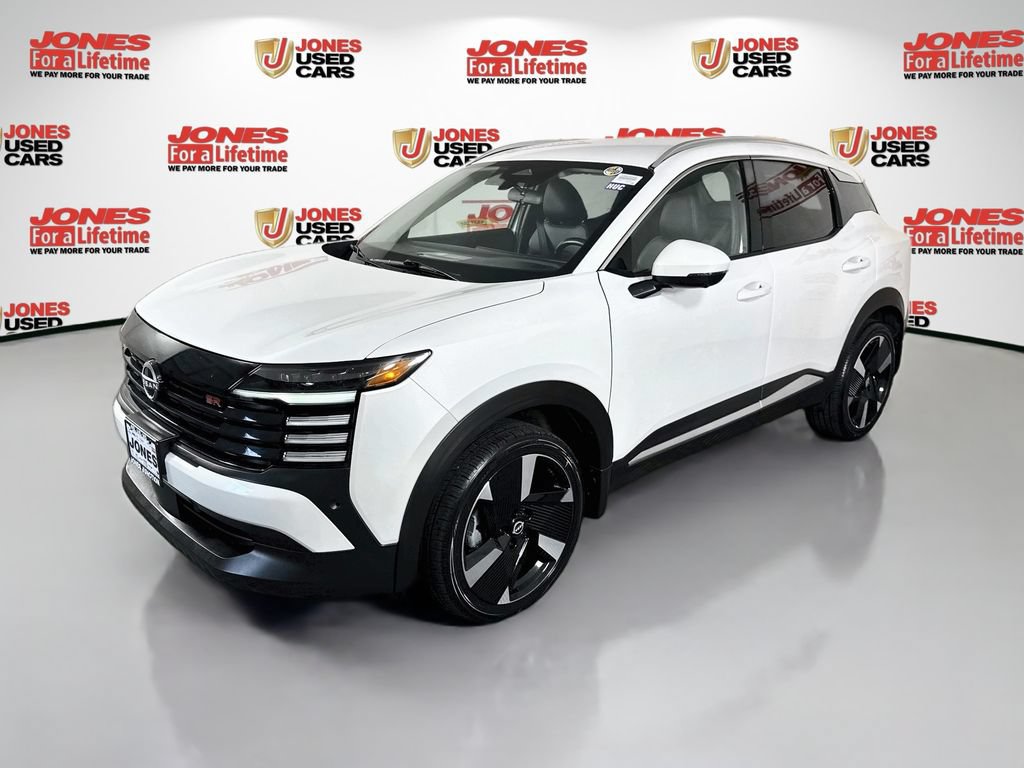 Used 2025 Nissan Kicks SR AWD/4WD image 12