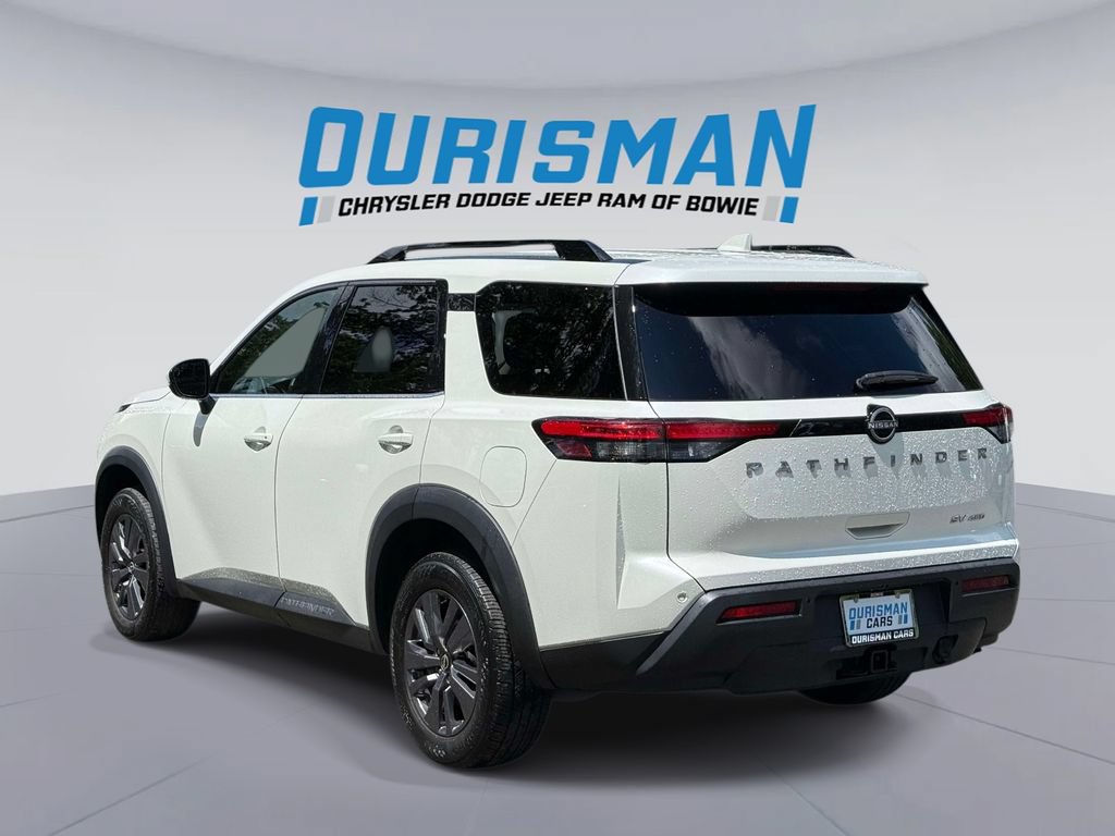 Used 2023 Nissan Pathfinder SV w/ SV Premium Package AWD/4WD image 4