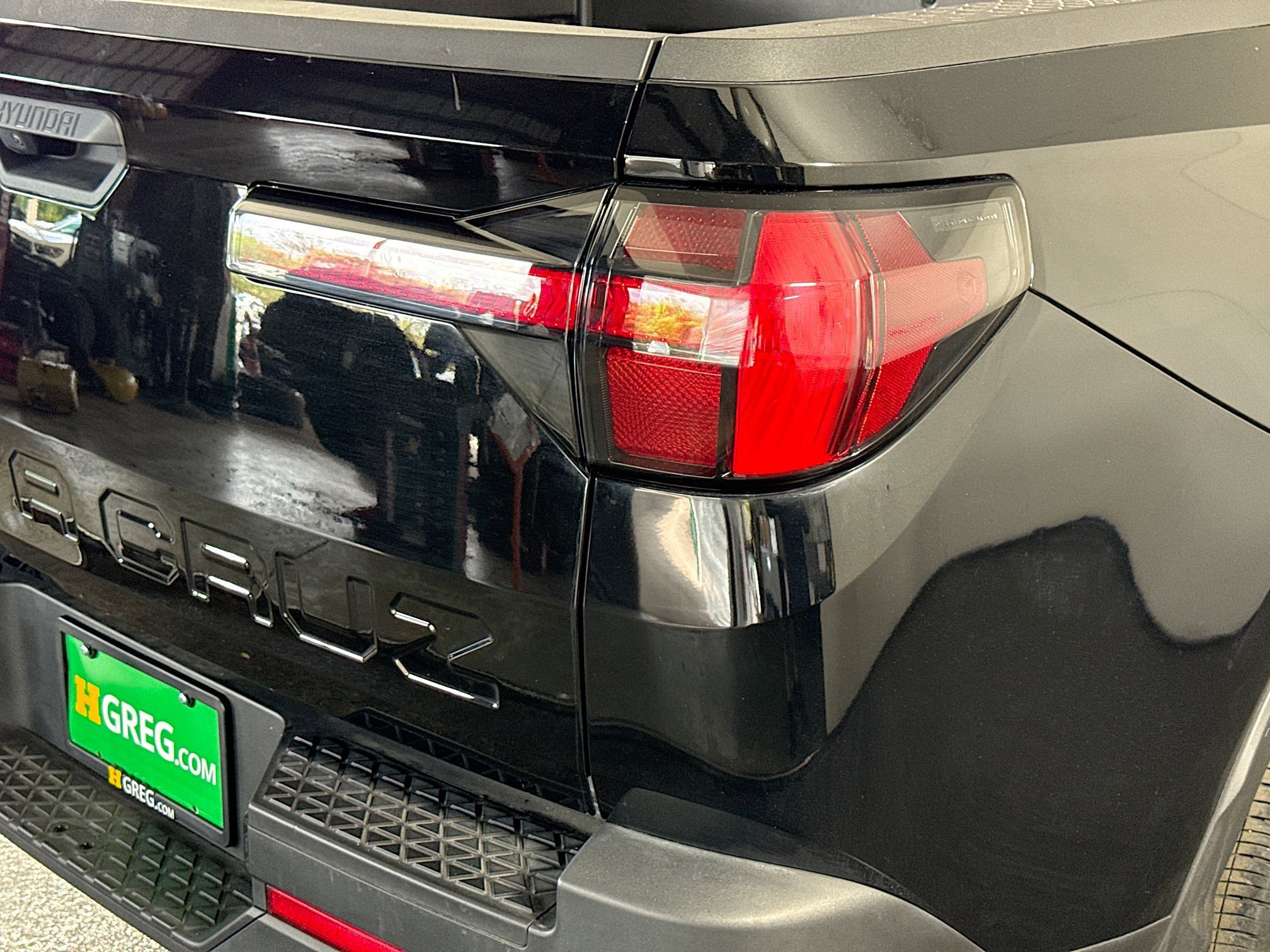 Used 2025 Hyundai Santa Cruz SE image 34