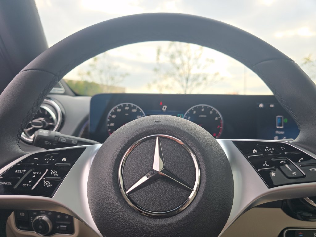 New 2026 Mercedes-Benz GLB 250 4MATIC image 26