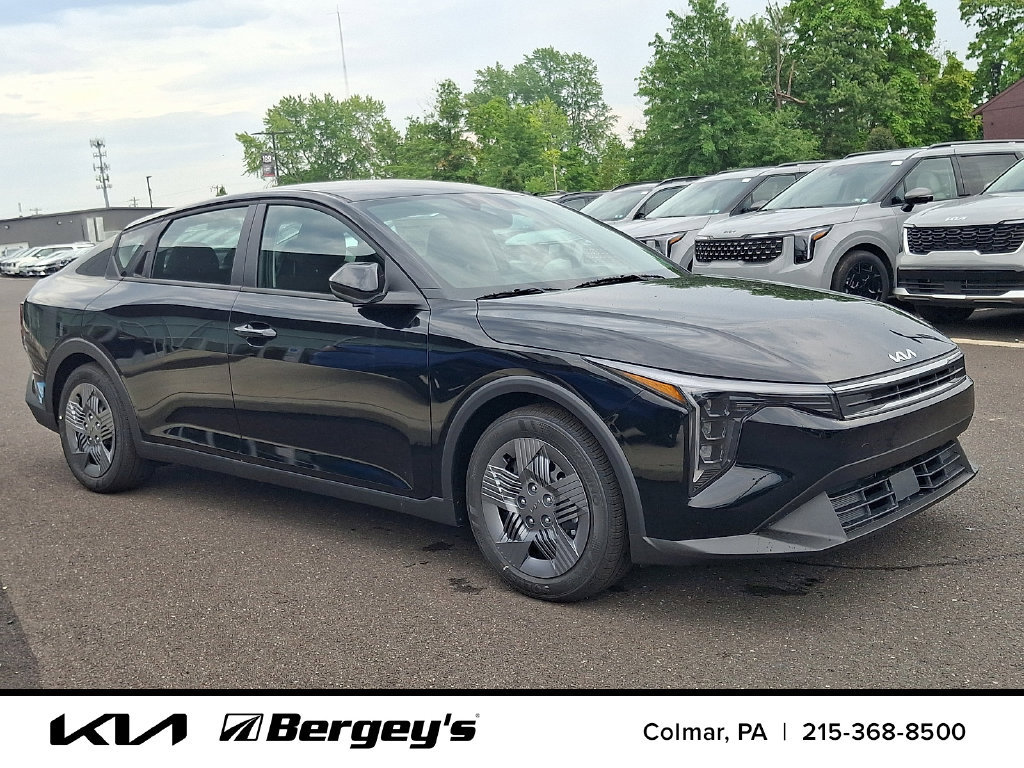 New 2026 Kia K4 FWD image 2