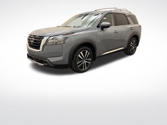 Used 2025 Nissan Pathfinder Platinum