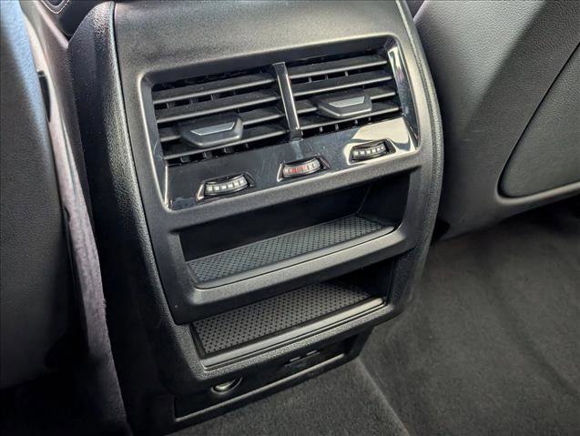 Used 2025 BMW X5 sDrive40i w/ Premium Package image 18