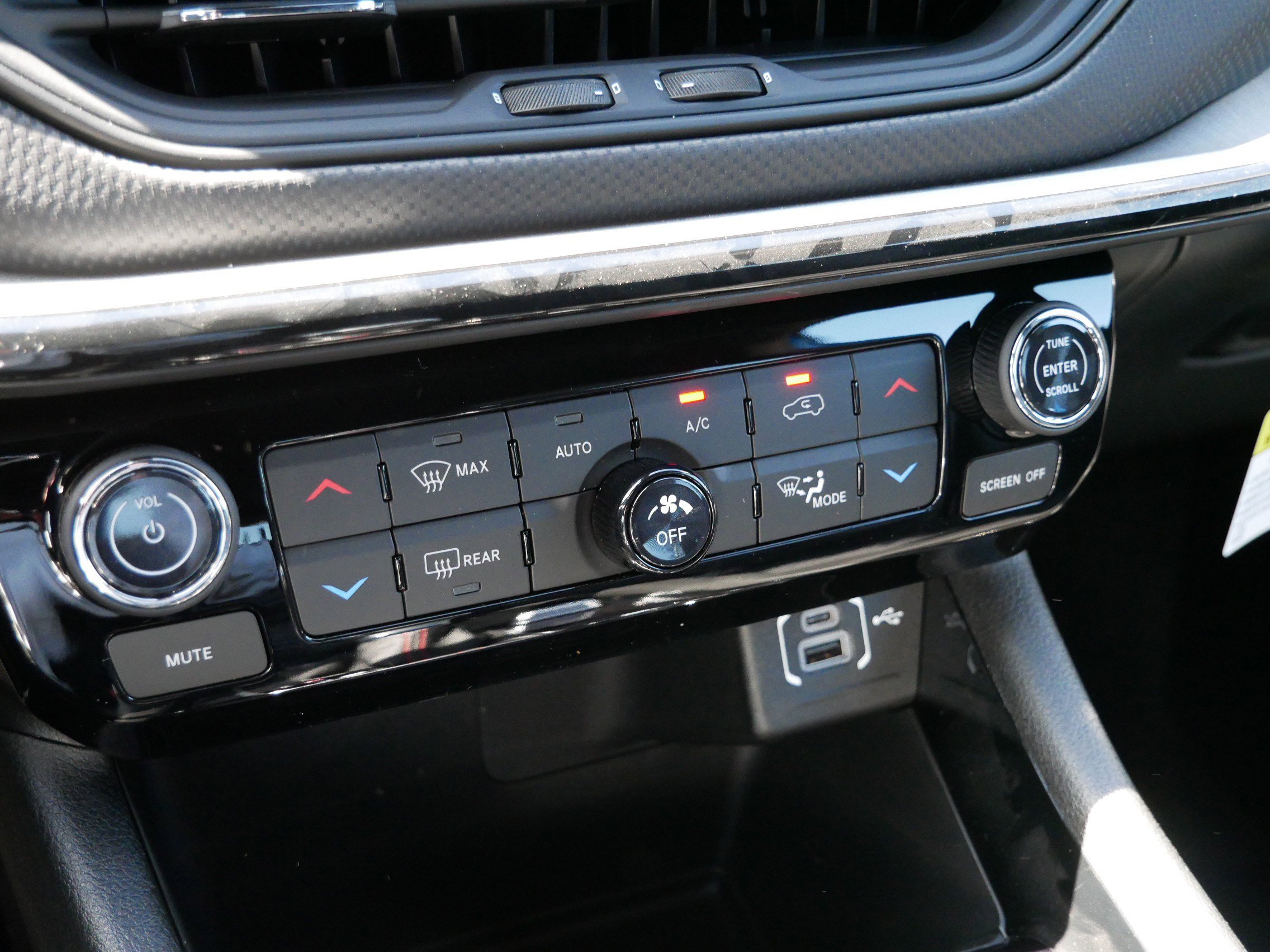 New 2026 Jeep Compass Trailhawk AWD/4WD image 15