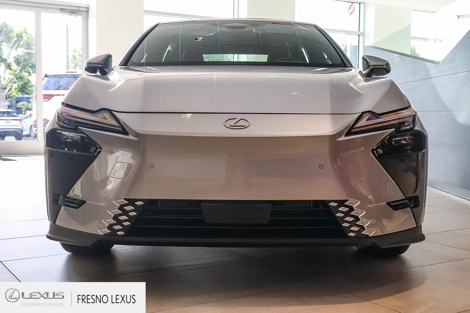New 2026 Lexus ES 350e FWD image 2