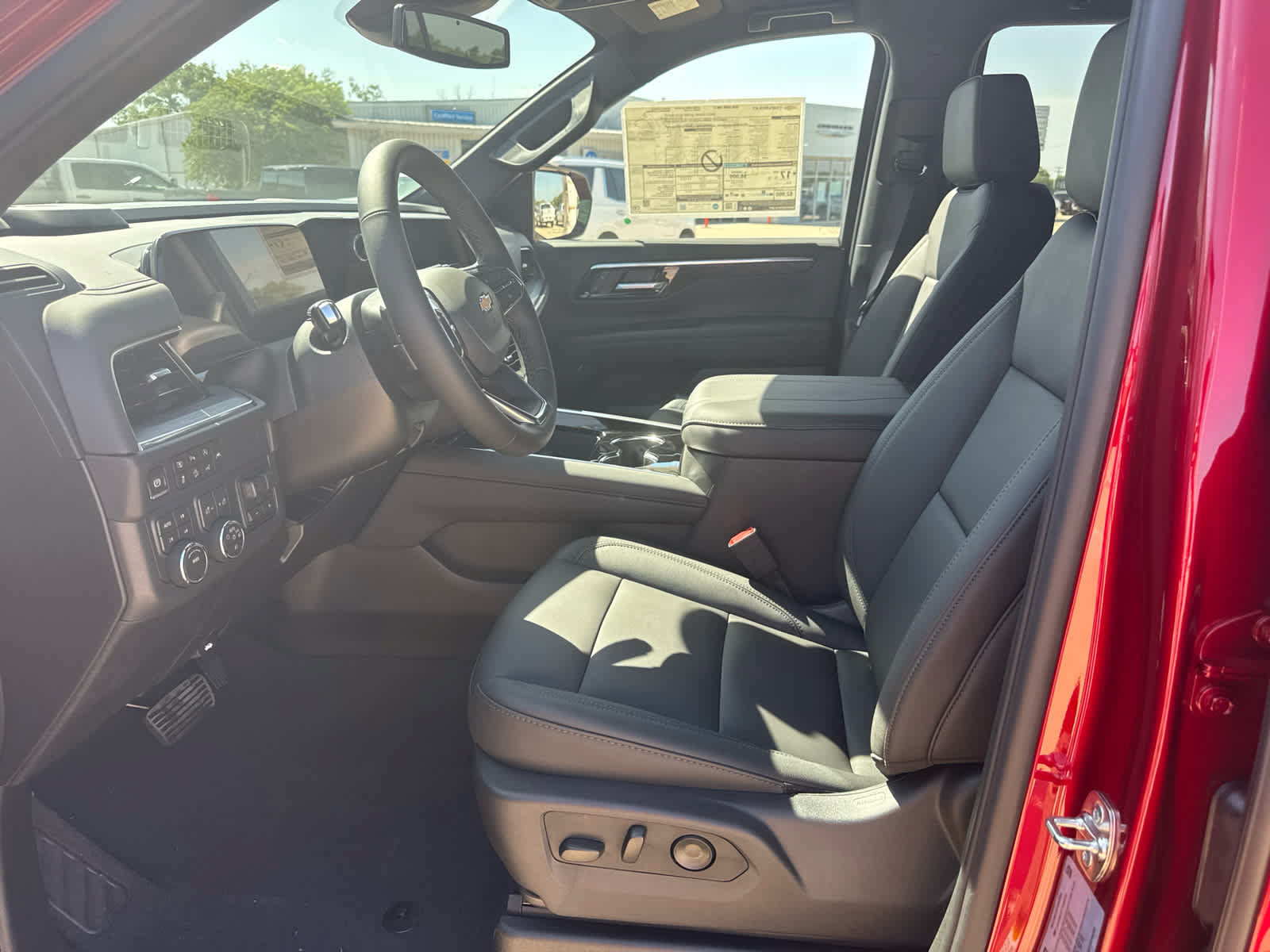 New 2026 Chevrolet Tahoe LT w/ Comfort Package AWD/4WD image 3
