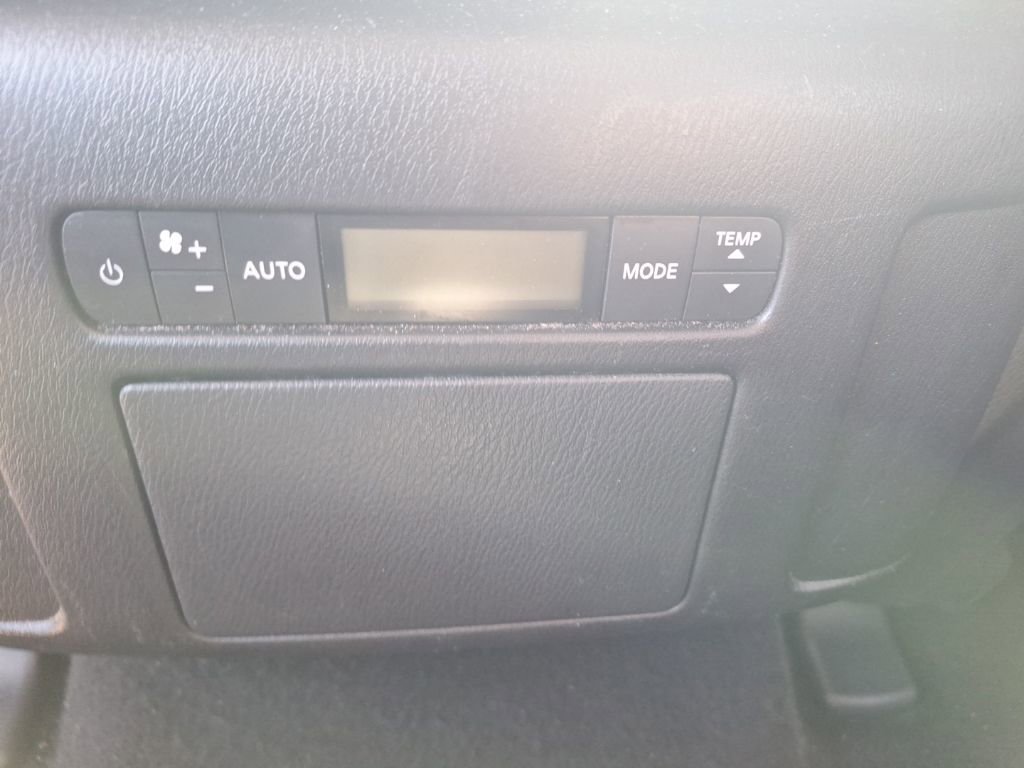 Used 2023 Nissan Armada SL image 23