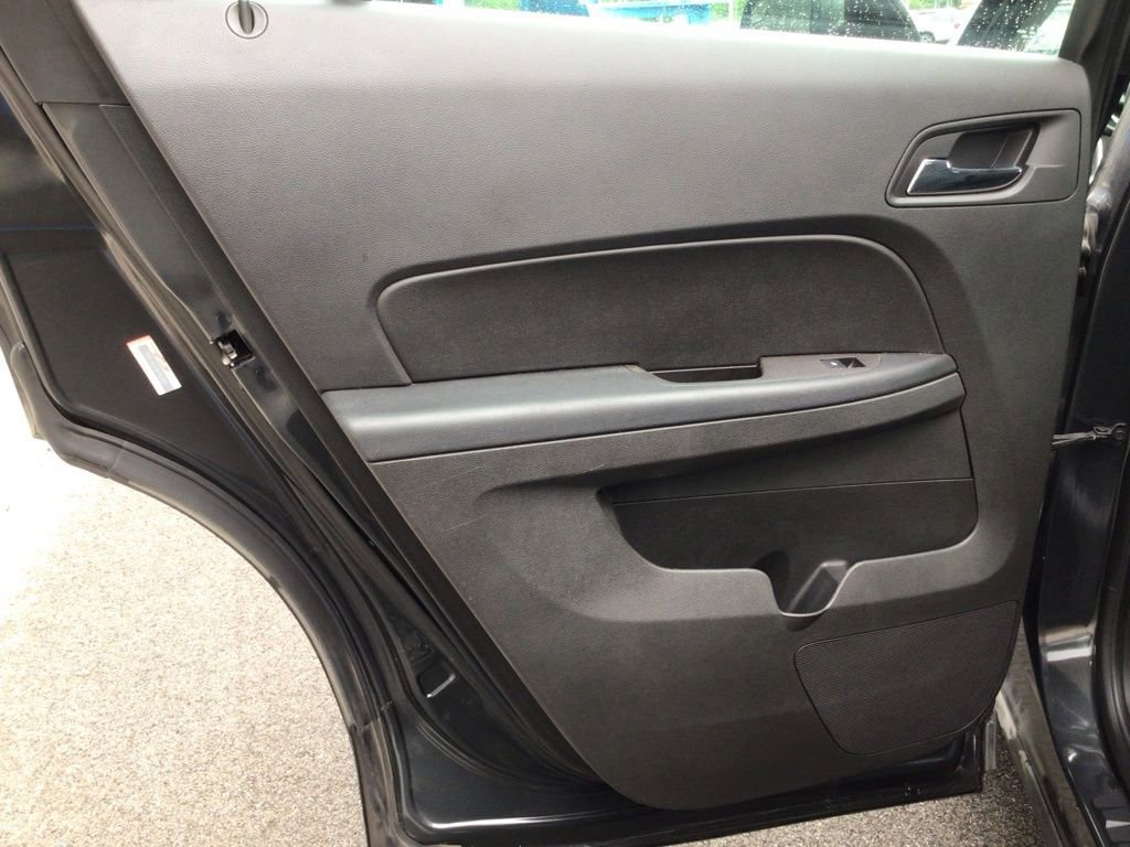 Used 2014 Chevrolet Equinox LS FWD image 30
