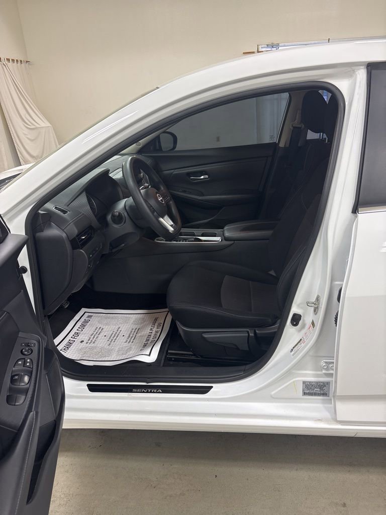 Used 2024 Nissan Sentra SV image 9