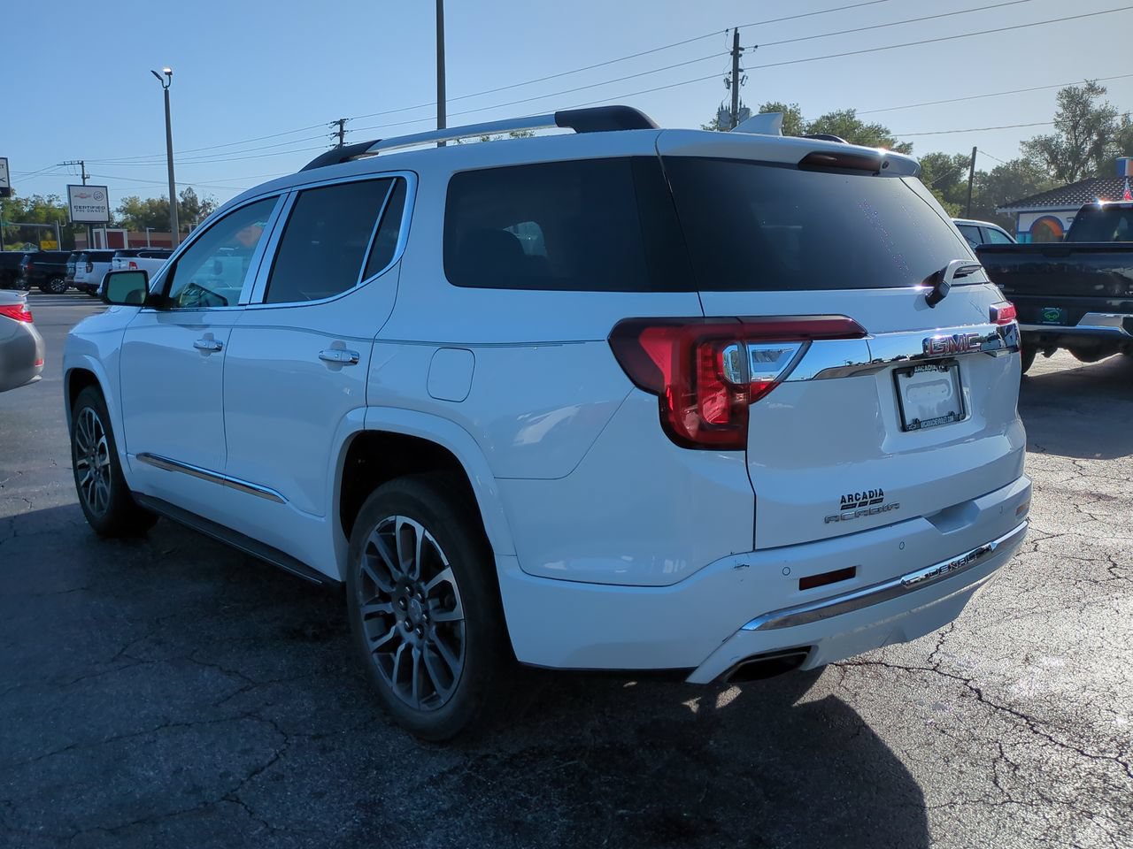 Certified 2021 GMC Acadia Denali w/ Denali Technology Package FWD image 6