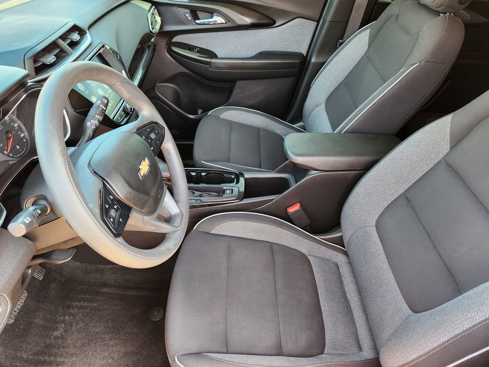 Used 2022 Chevrolet TrailBlazer LT w/ Convenience Package FWD image 21