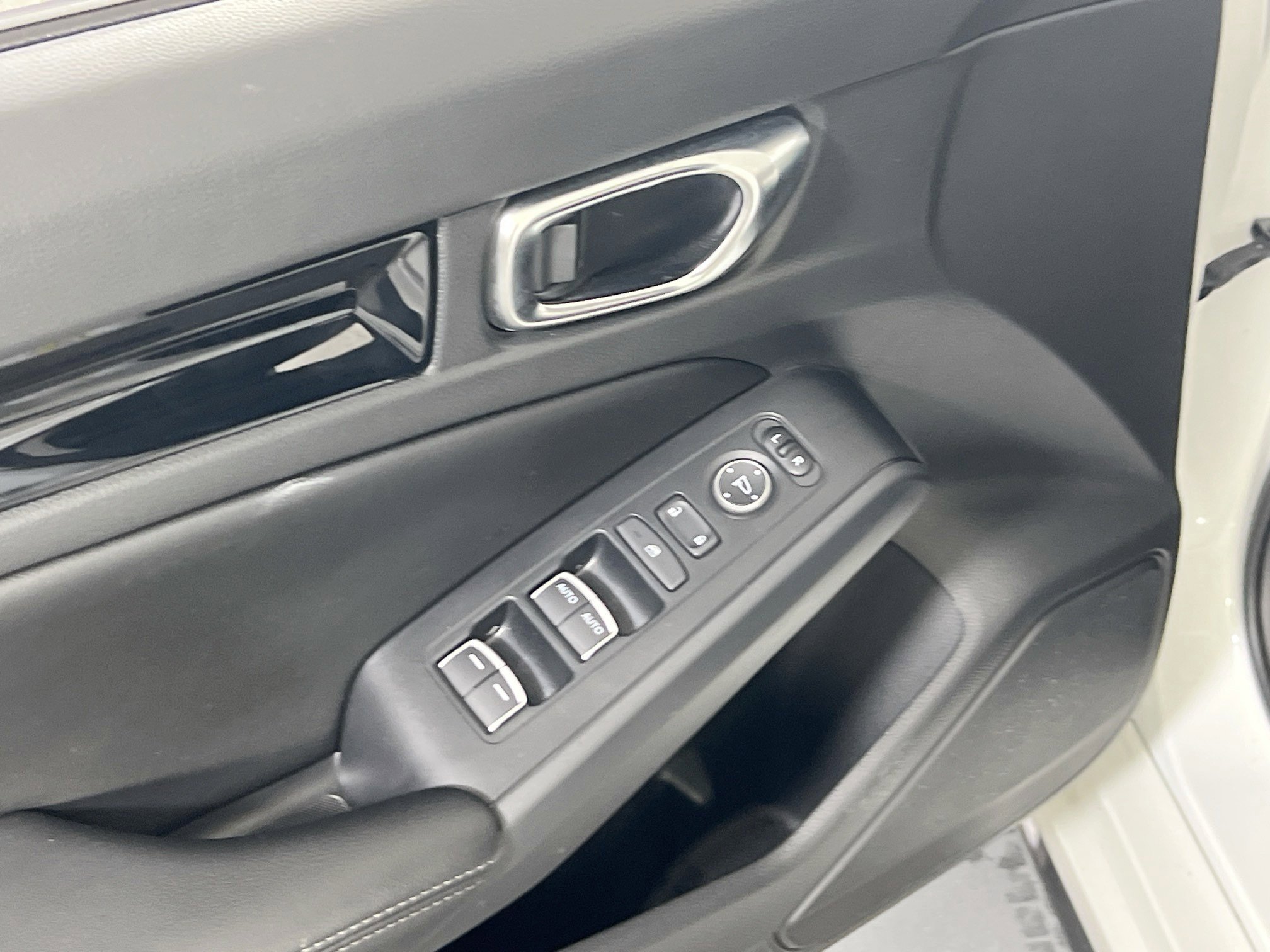 Used 2022 Honda Civic EX-L image 17