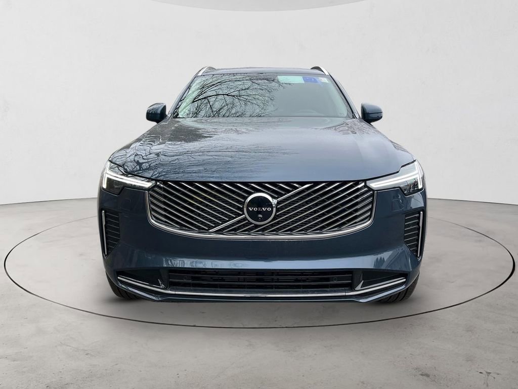 New 2026 Volvo XC90 B6 Plus w/ Protection Package Premier AWD/4WD image 8