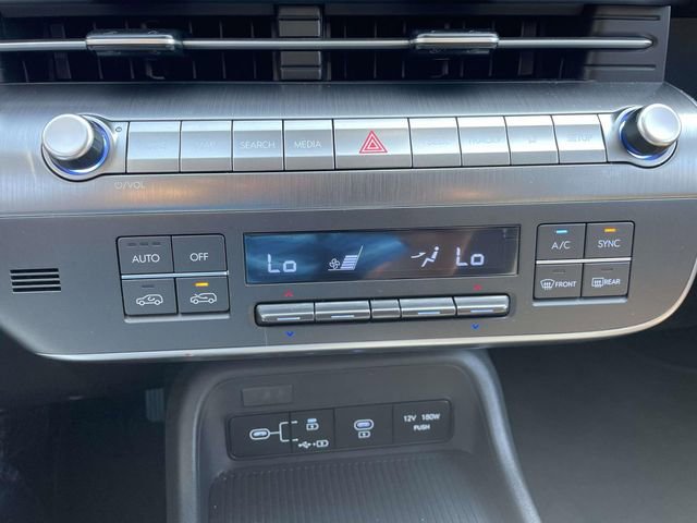 Certified 2025 Hyundai Kona SEL FWD image 28