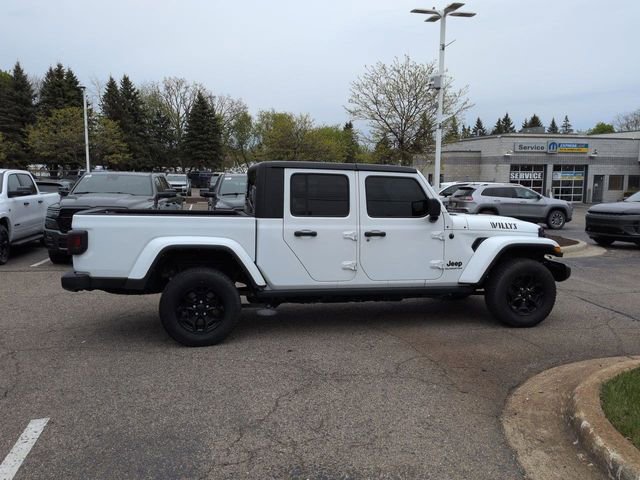 Used 2021 Jeep Gladiator Sport AWD/4WD image 2