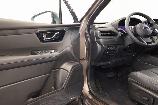 New 2025 Subaru Forester Limited w/ Popular Package AWD/4WD image 8