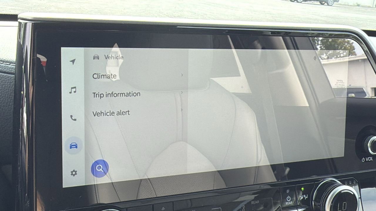 New 2026 Toyota Highlander Limited image 16