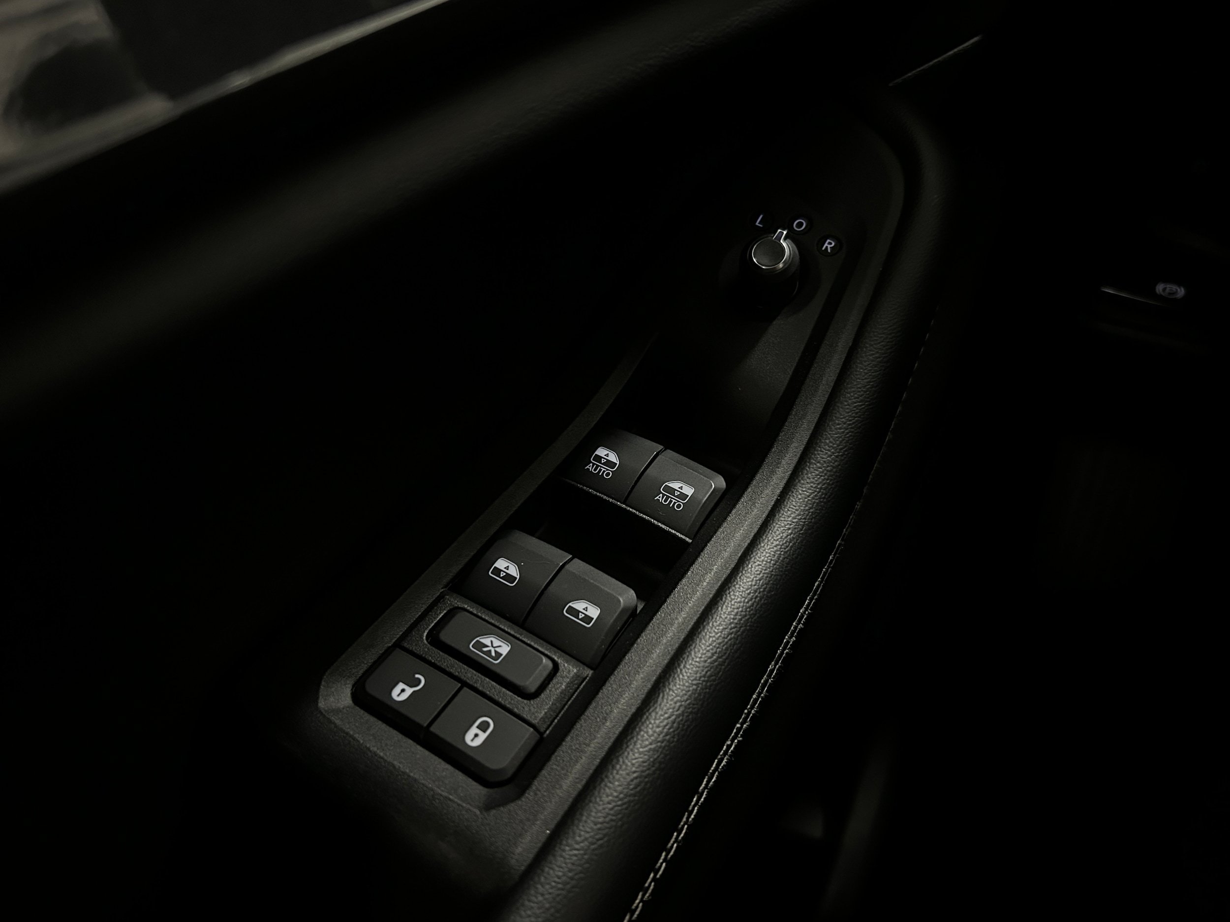 Used 2021 Jeep Grand Cherokee L Laredo AWD/4WD image 24