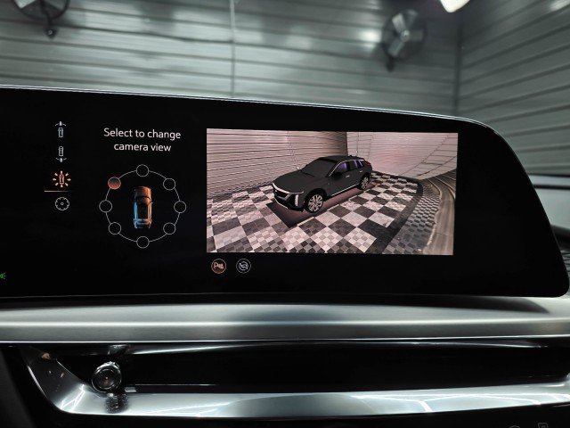 Used 2024 Cadillac Lyriq Sport AWD/4WD image 31