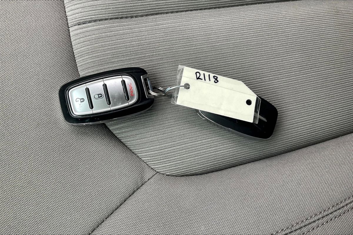 Used 2019 Chrysler Pacifica L FWD image 33