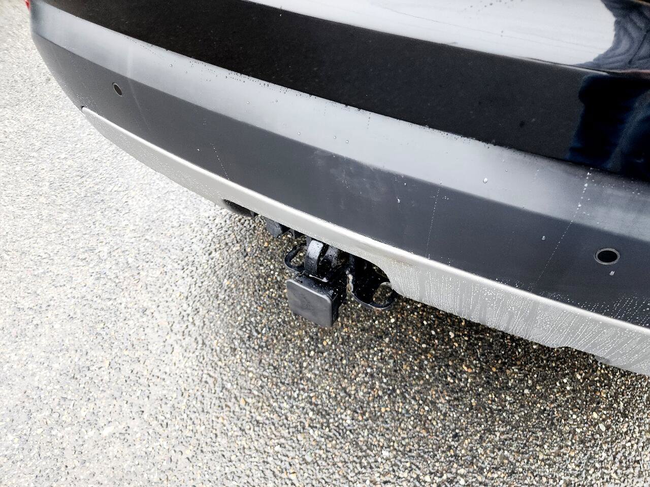 Used 2017 Land Rover Discovery SE image 40