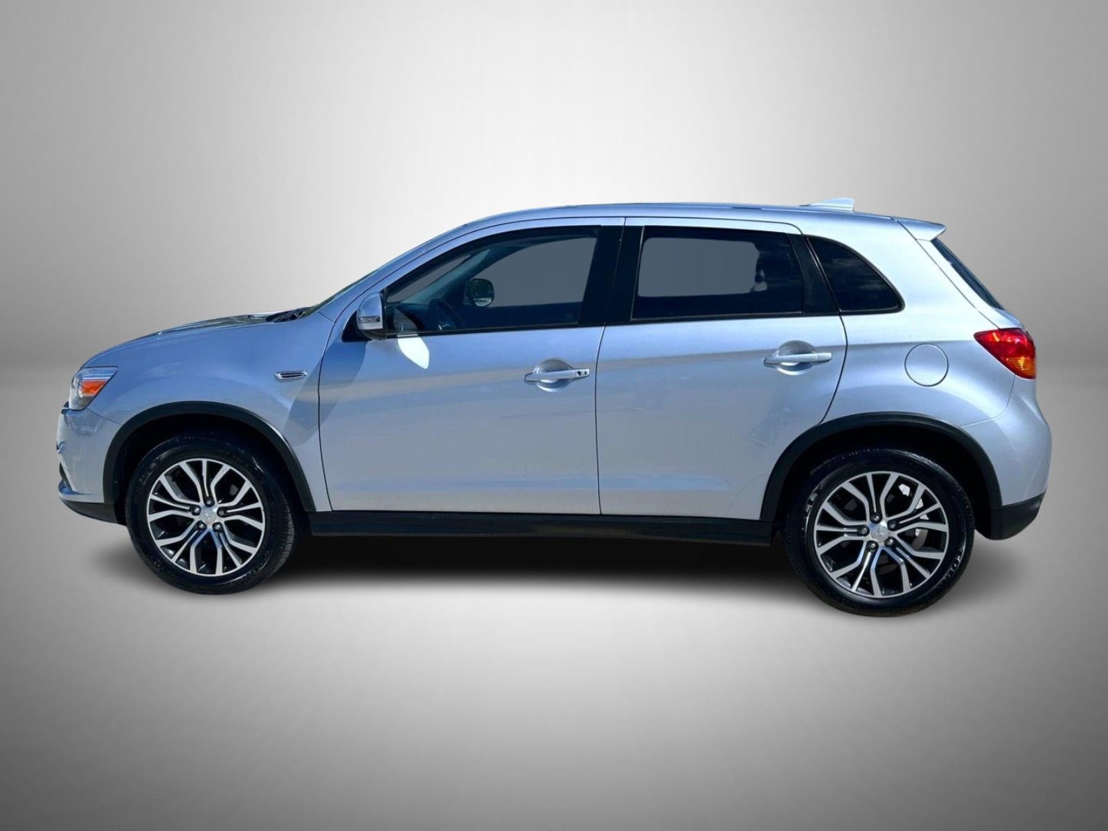 Used 2017 Mitsubishi Outlander Sport SE FWD image 8