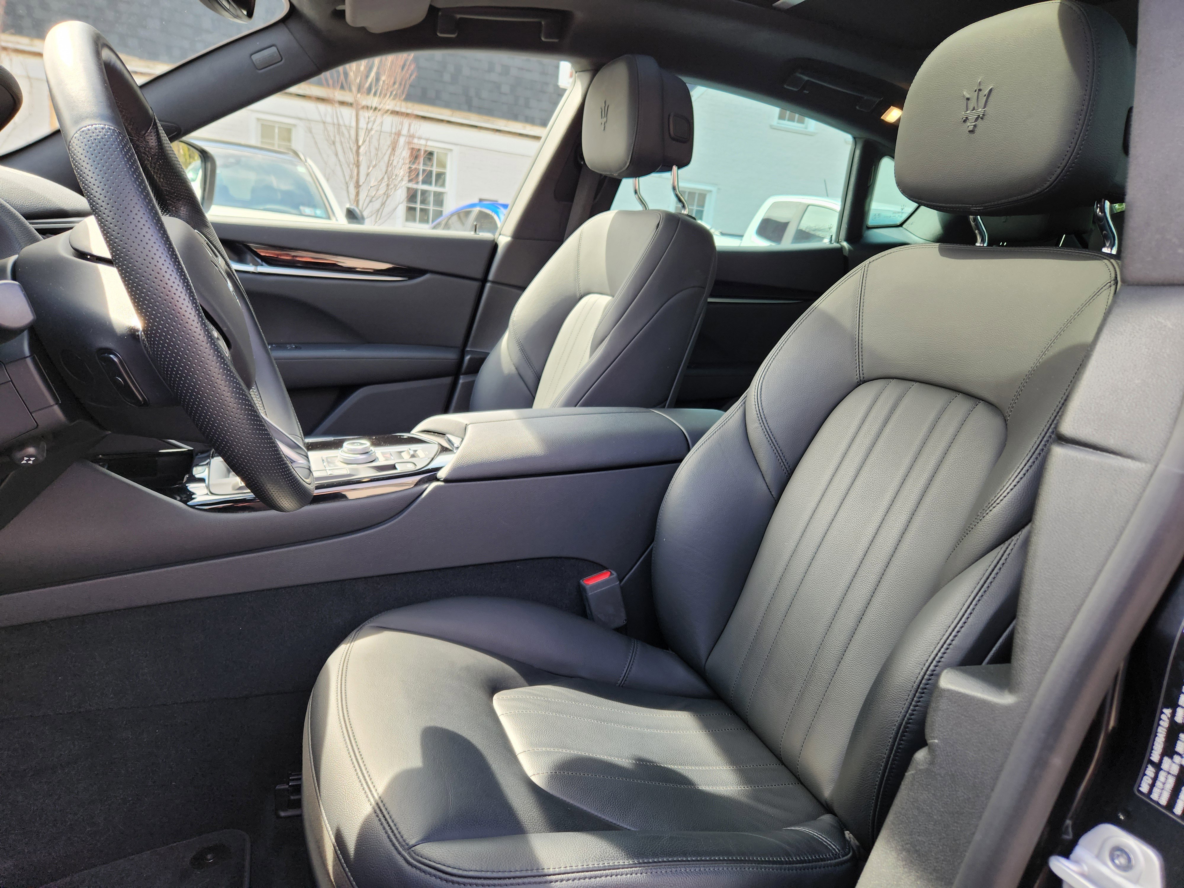 Used 2023 Maserati Levante GT image 13