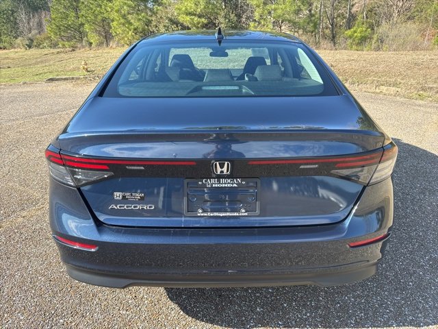 Used 2023 Honda Accord EX image 8