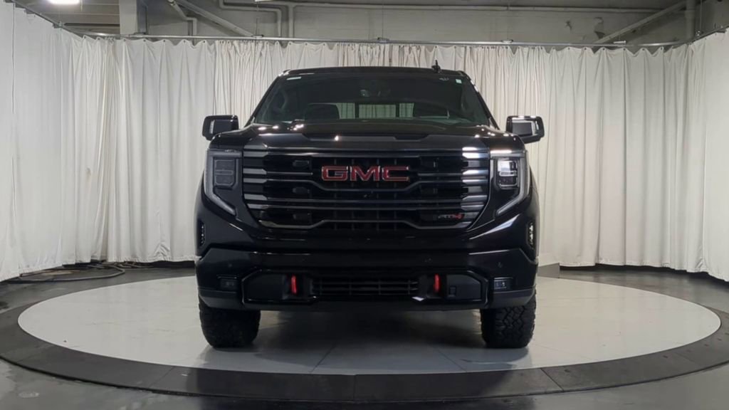 Used 2024 GMC Sierra 1500 AT4 w/ Technology Package AWD/4WD image 3