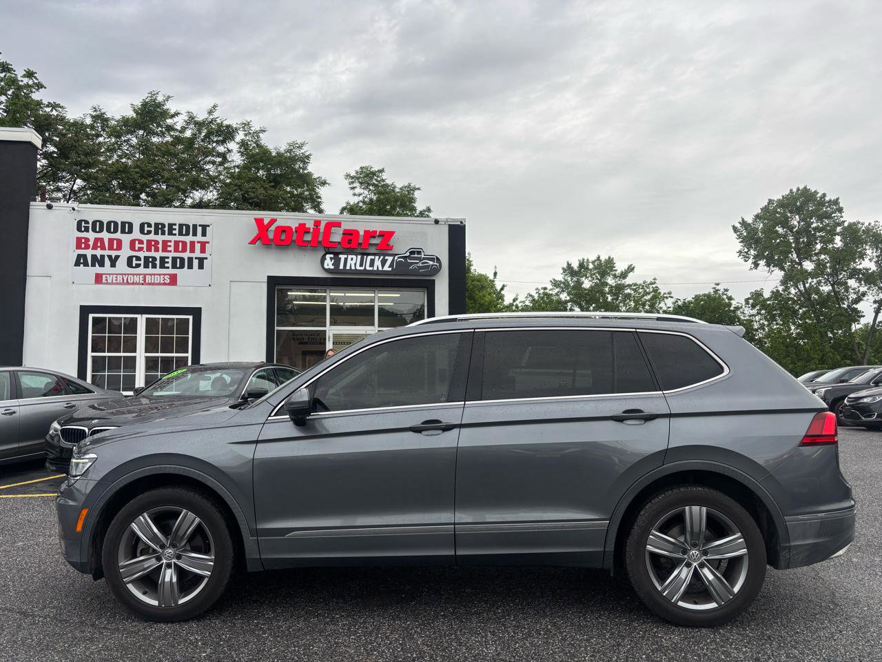 Used 2018 Volkswagen Tiguan SEL Premium