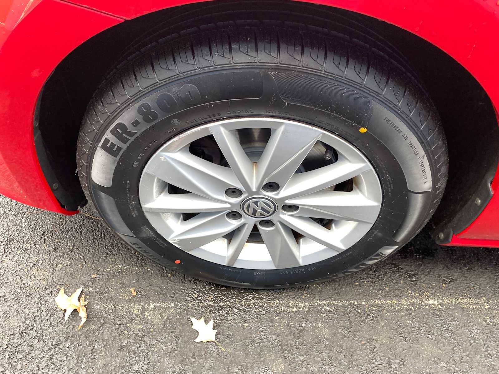 Used 2016 Volkswagen Golf S image 34