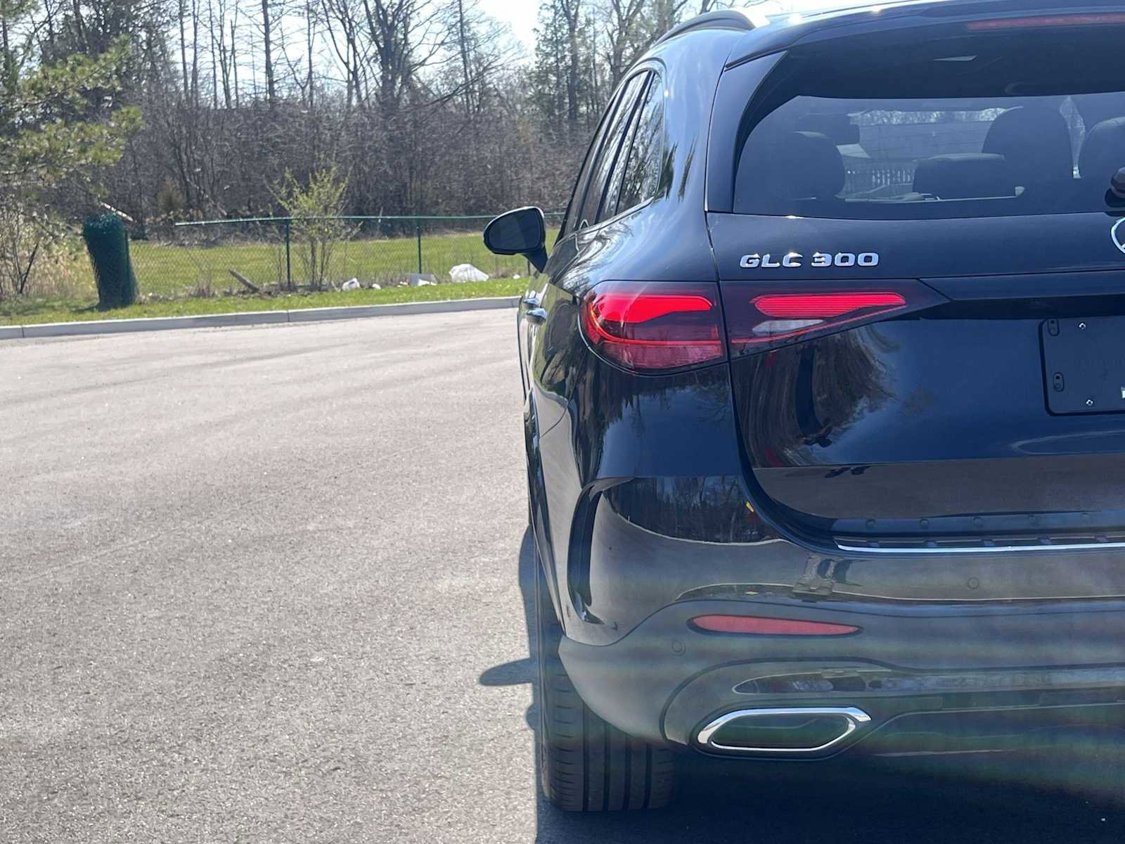 Used 2025 Mercedes-Benz GLC 300 4MATIC image 17