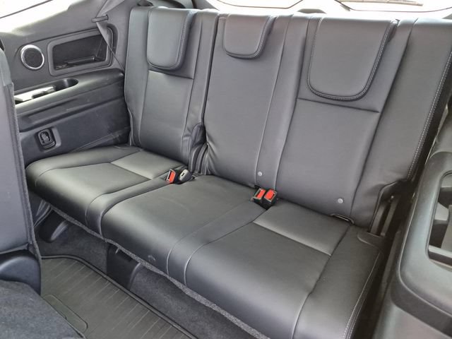 Used 2024 Subaru Ascent Limited w/ Technology Package AWD/4WD image 28