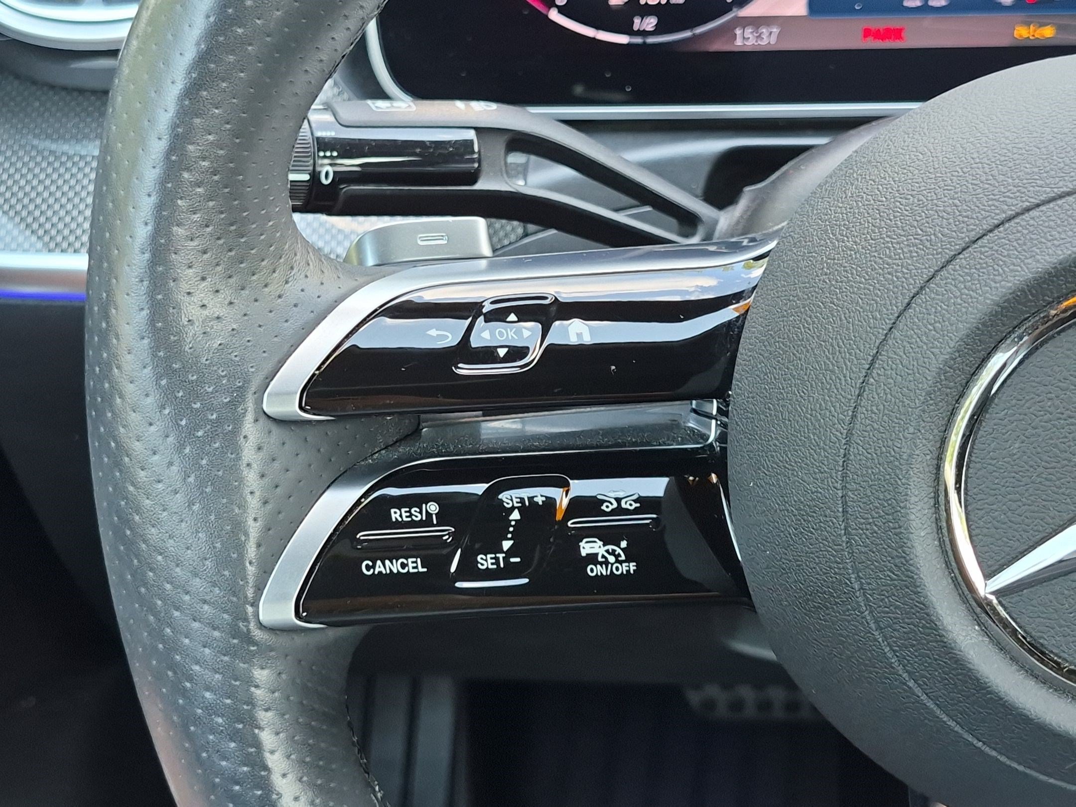 Used 2024 Mercedes-Benz CLE 450 4MATIC Cabriolet image 9