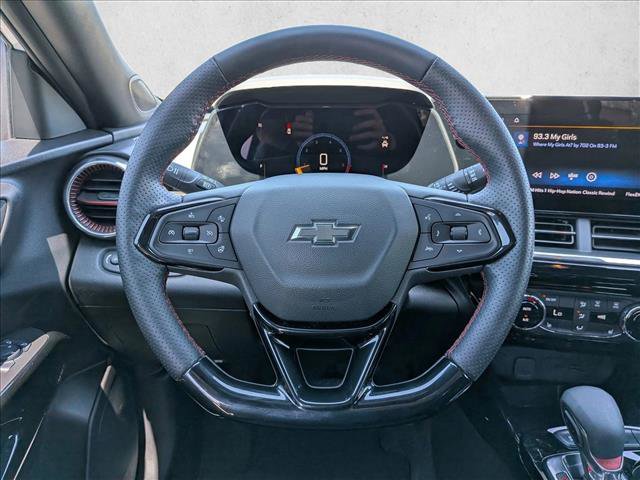 Used 2025 Chevrolet Trax RS w/ Driver Confidence Package image 15