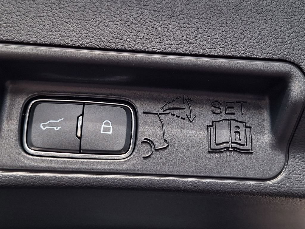 Used 2025 Ford Explorer ST w/ Sun And Sound Package image 30