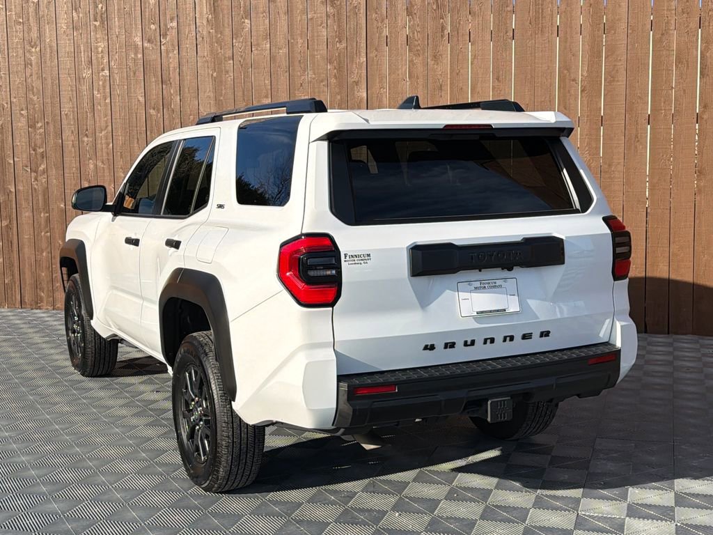 Used 2025 Toyota 4Runner SR5 image 18