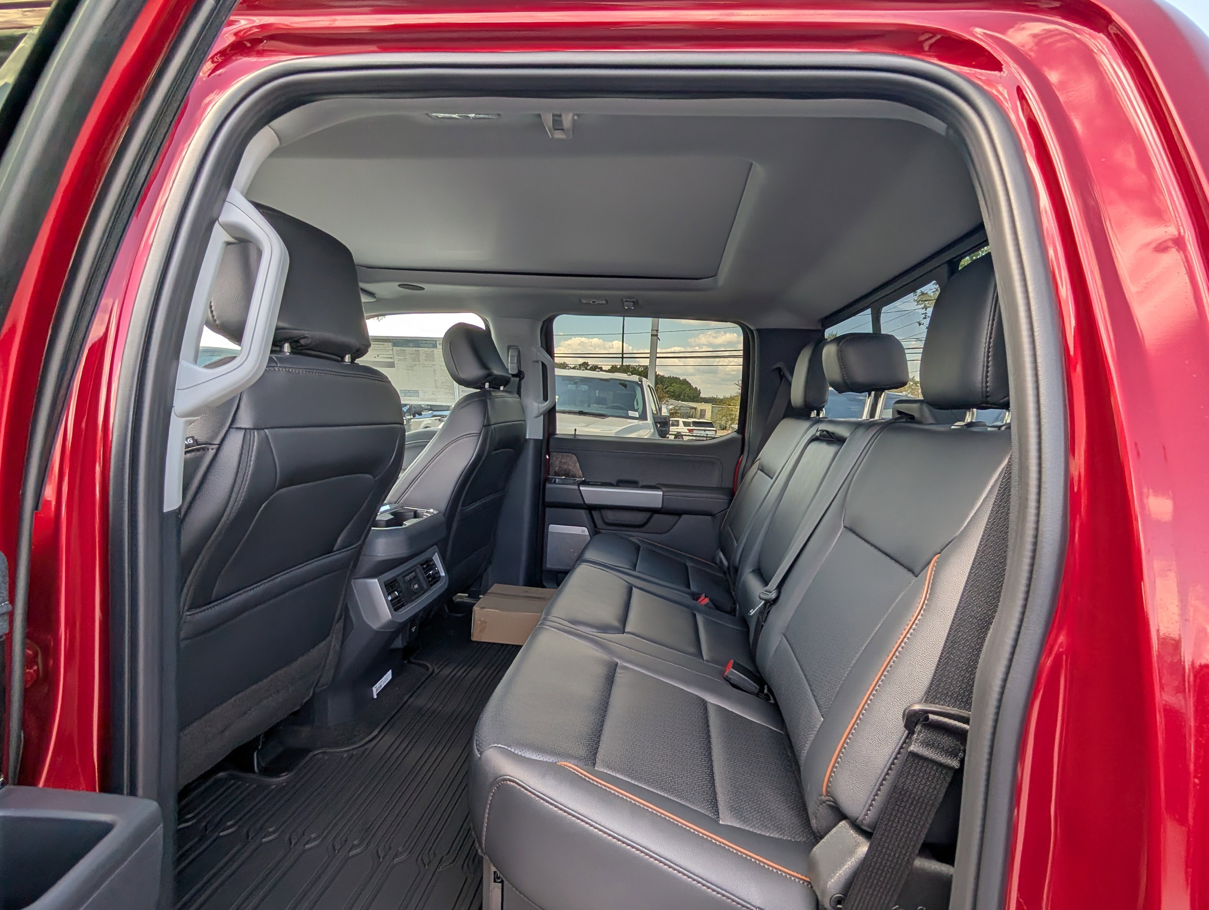 New 2026 Ford F250 Lariat w/ Lariat Ultimate Package image 13